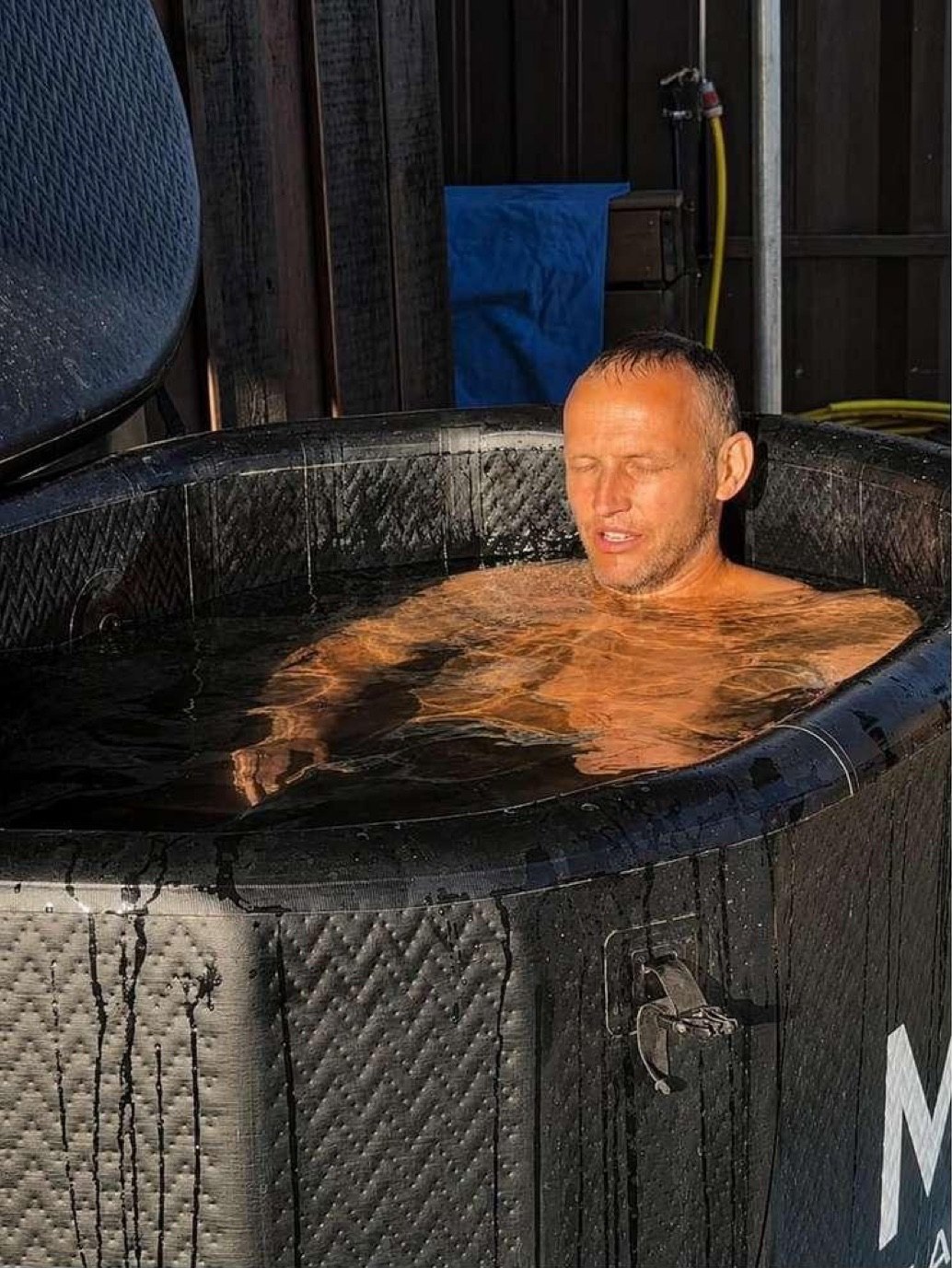 Ice bath recovery between sessions
